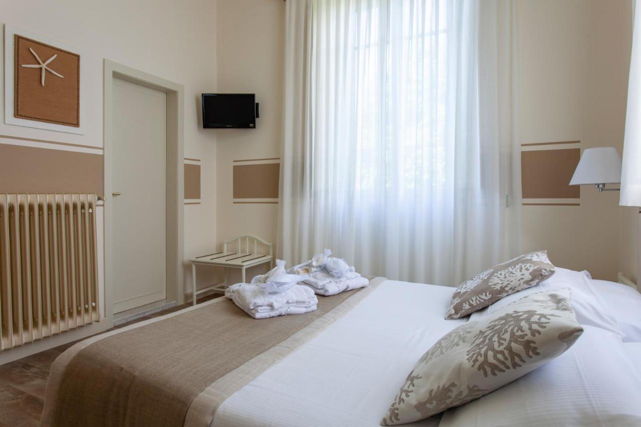 Hotel Olimpia 포르데데이마르미 외부 사진