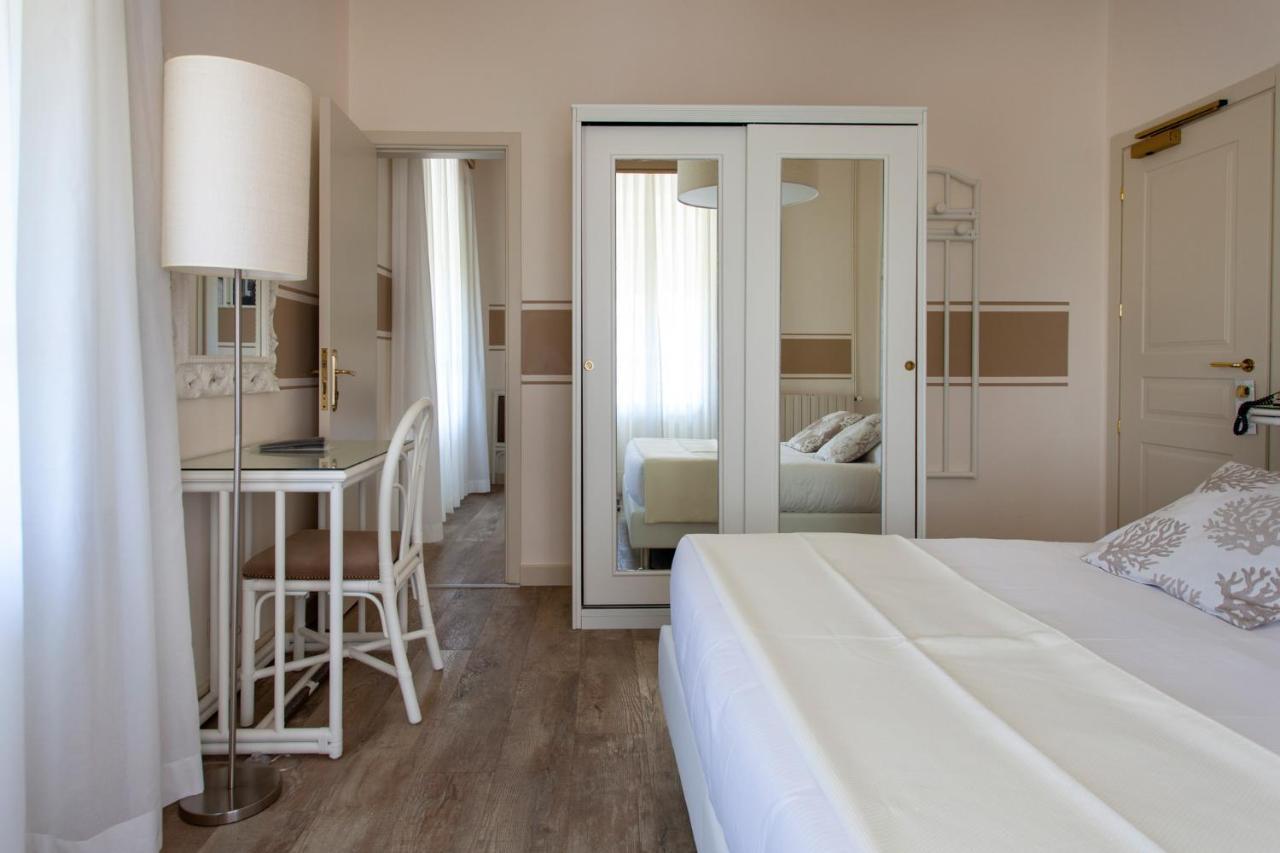 Hotel Olimpia 포르데데이마르미 외부 사진