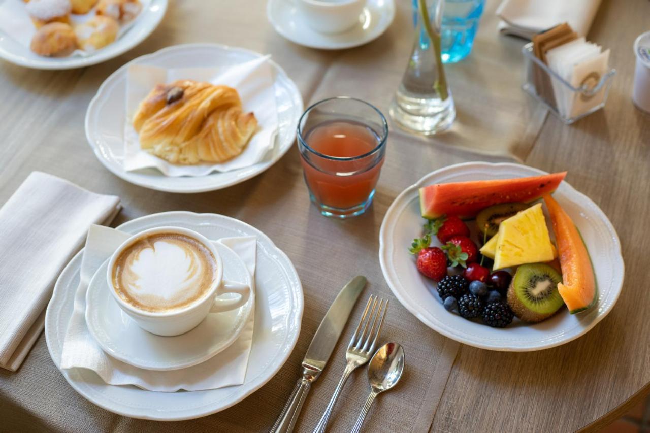 Hotel Olimpia 포르데데이마르미 외부 사진