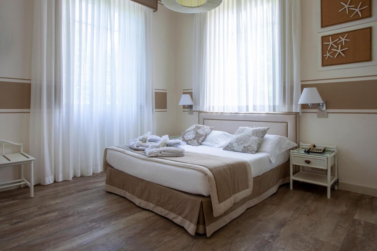 Hotel Olimpia 포르데데이마르미 외부 사진