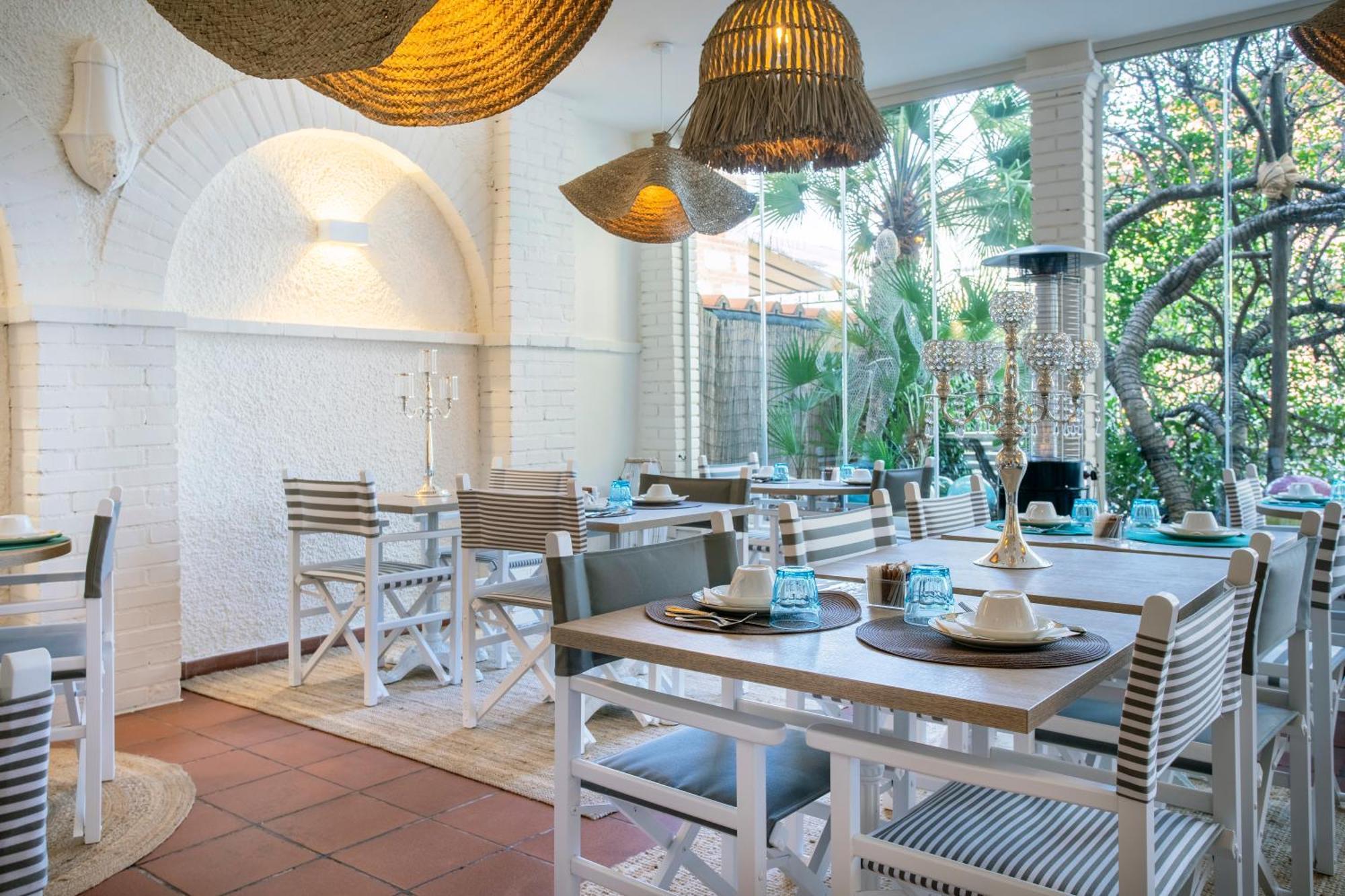 Hotel Olimpia 포르데데이마르미 외부 사진